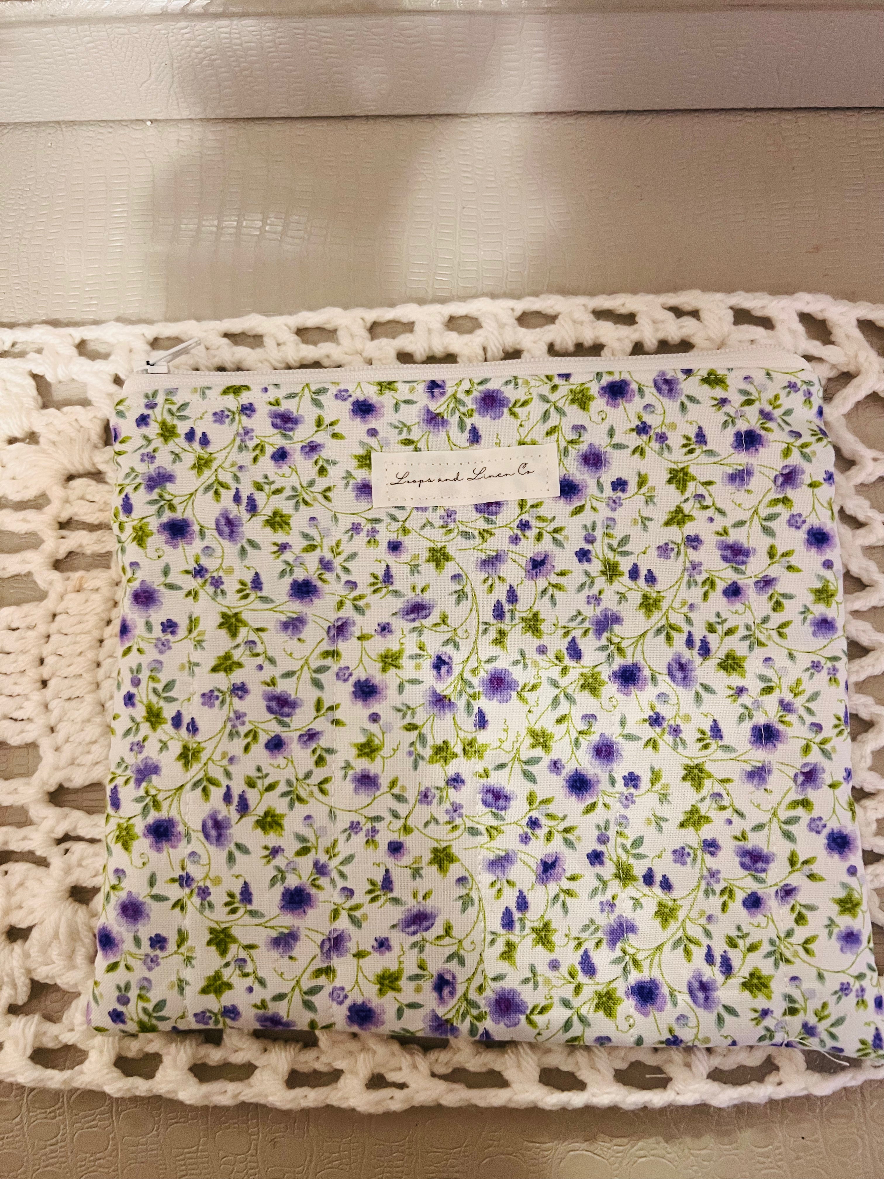 Ditsy Floral Pouch